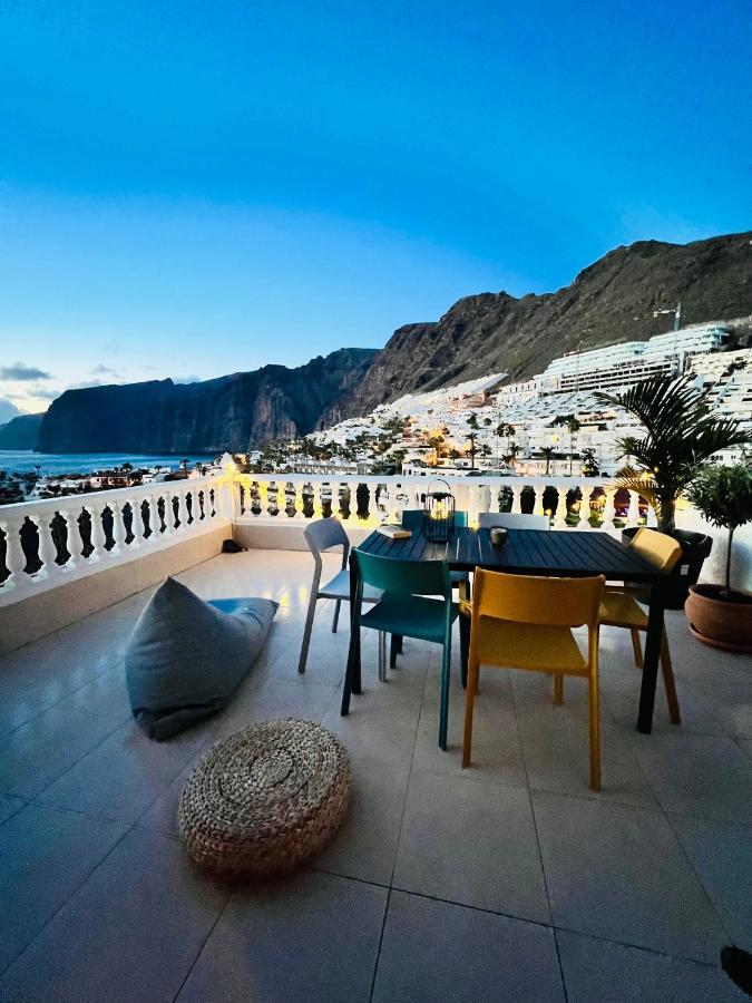Luxury Penthouse With Breathtaking Views And Huge Private Terraces Daire Puerto de Santiago  Dış mekan fotoğraf