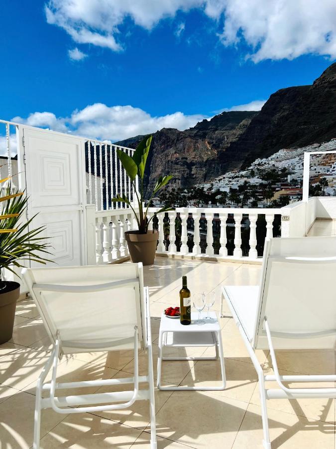 Luxury Penthouse With Breathtaking Views And Huge Private Terraces Daire Puerto de Santiago  Dış mekan fotoğraf