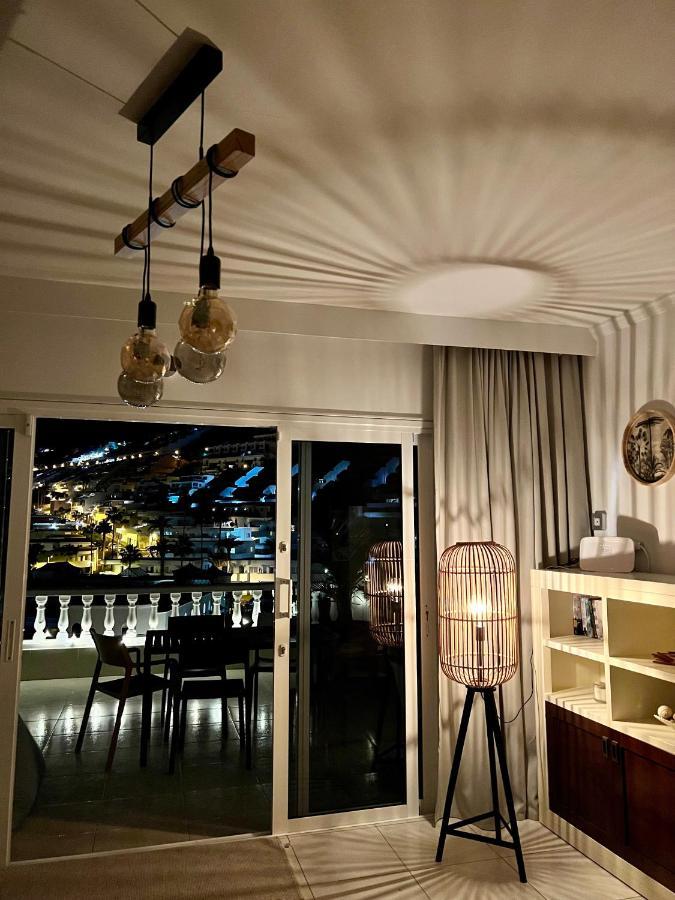 Luxury Penthouse With Breathtaking Views And Huge Private Terraces Daire Puerto de Santiago  Dış mekan fotoğraf