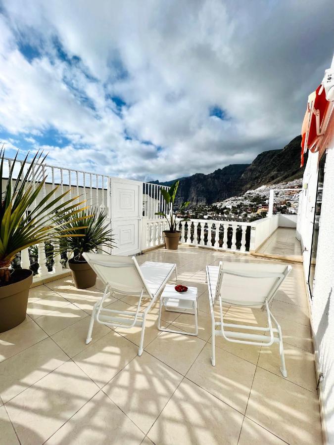 Luxury Penthouse With Breathtaking Views And Huge Private Terraces Daire Puerto de Santiago  Dış mekan fotoğraf