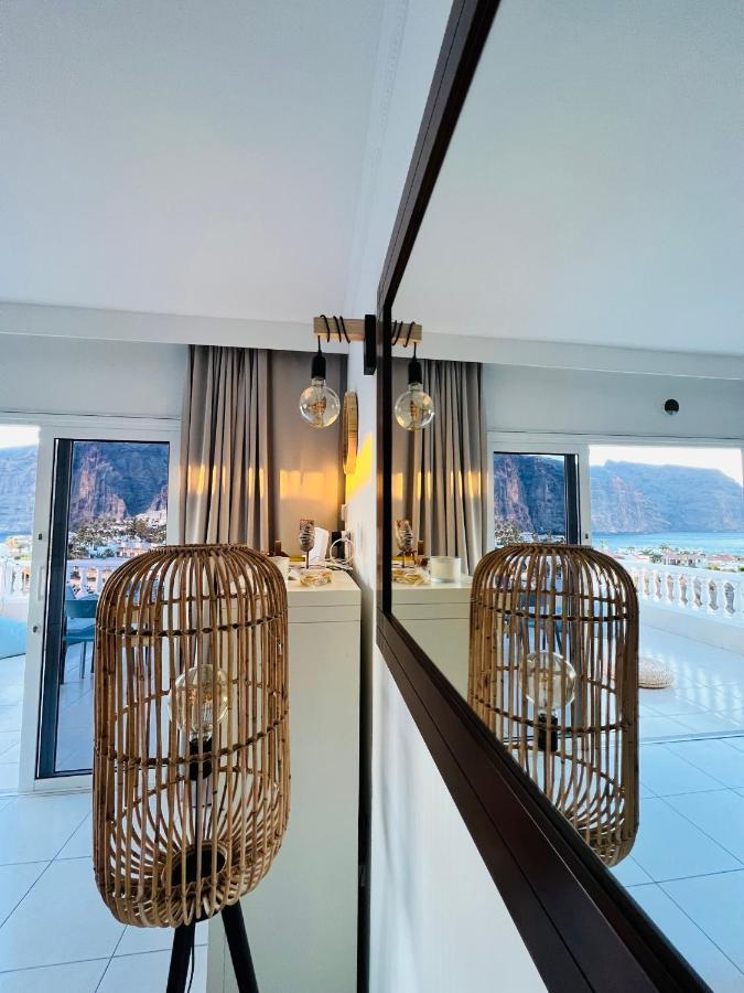 Luxury Penthouse With Breathtaking Views And Huge Private Terraces Daire Puerto de Santiago  Dış mekan fotoğraf
