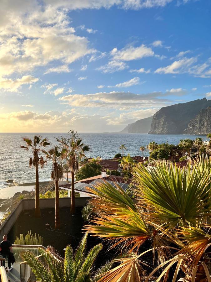 Luxury Penthouse With Breathtaking Views And Huge Private Terraces Daire Puerto de Santiago  Dış mekan fotoğraf